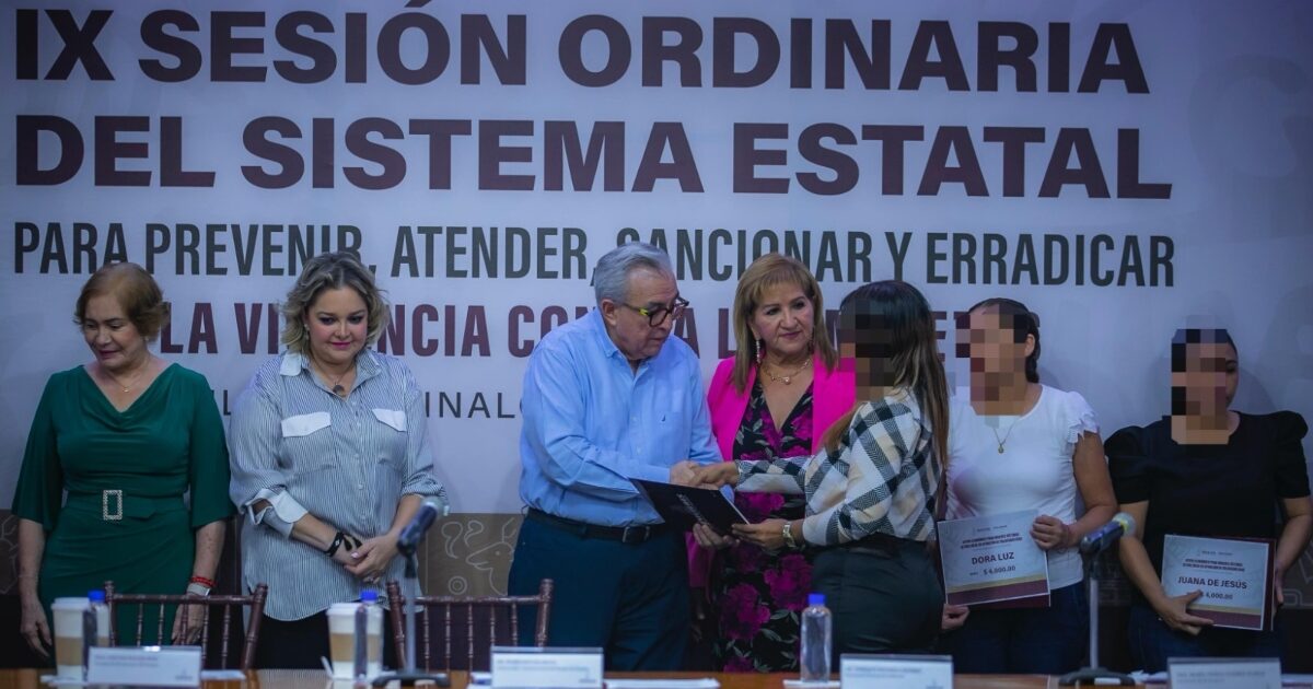 El Gobernador Entrega Apoyos Econ Micos A Mujeres En Situaci N