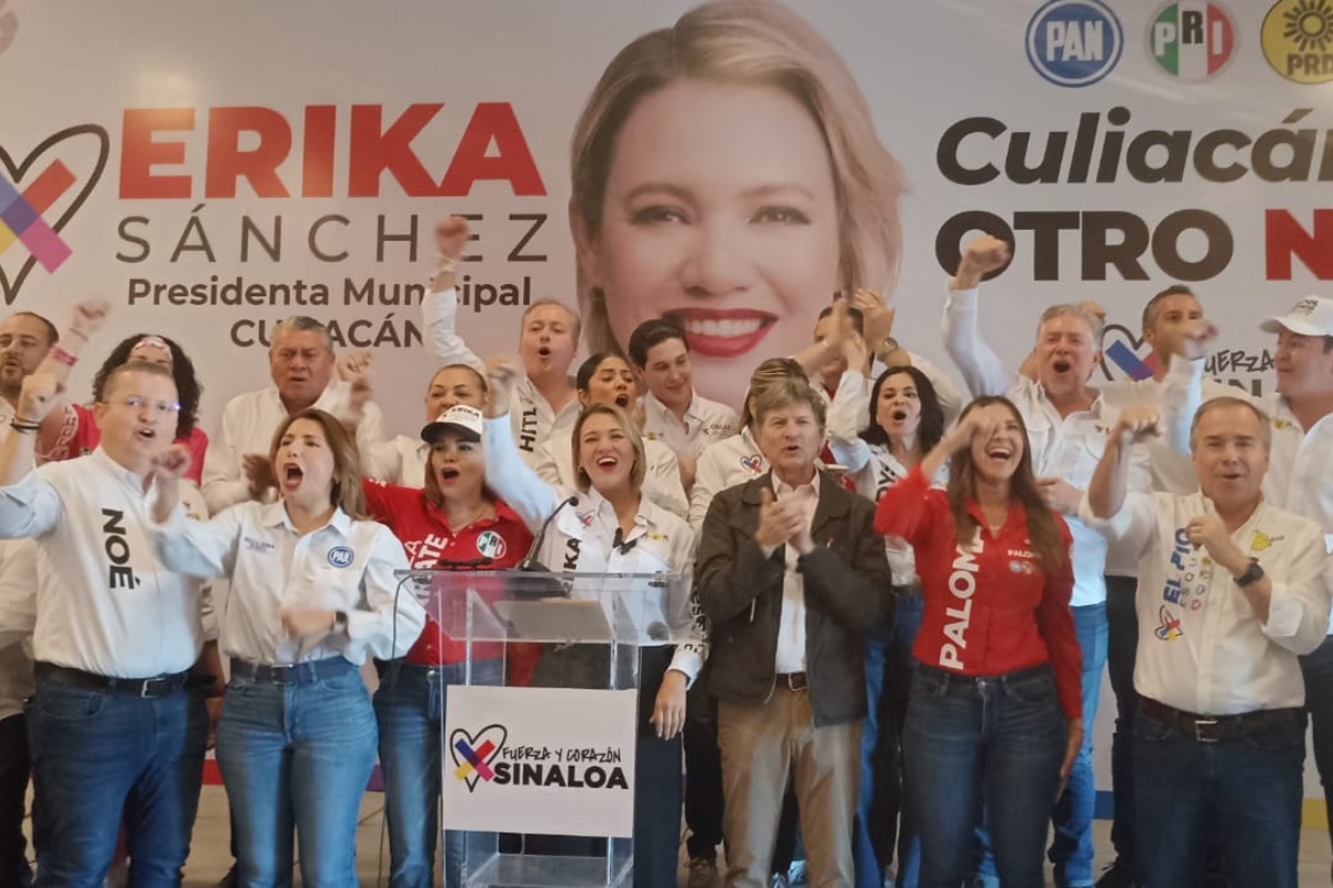 Erika Sánchez estuvo compañada de los candidatos al Senado de la República, Paloma Sánchez y Eduardo Ortiz, así como de las y los candidatos a diputados locales y federales y representantes de dirigentes de los partidos de la coalición.