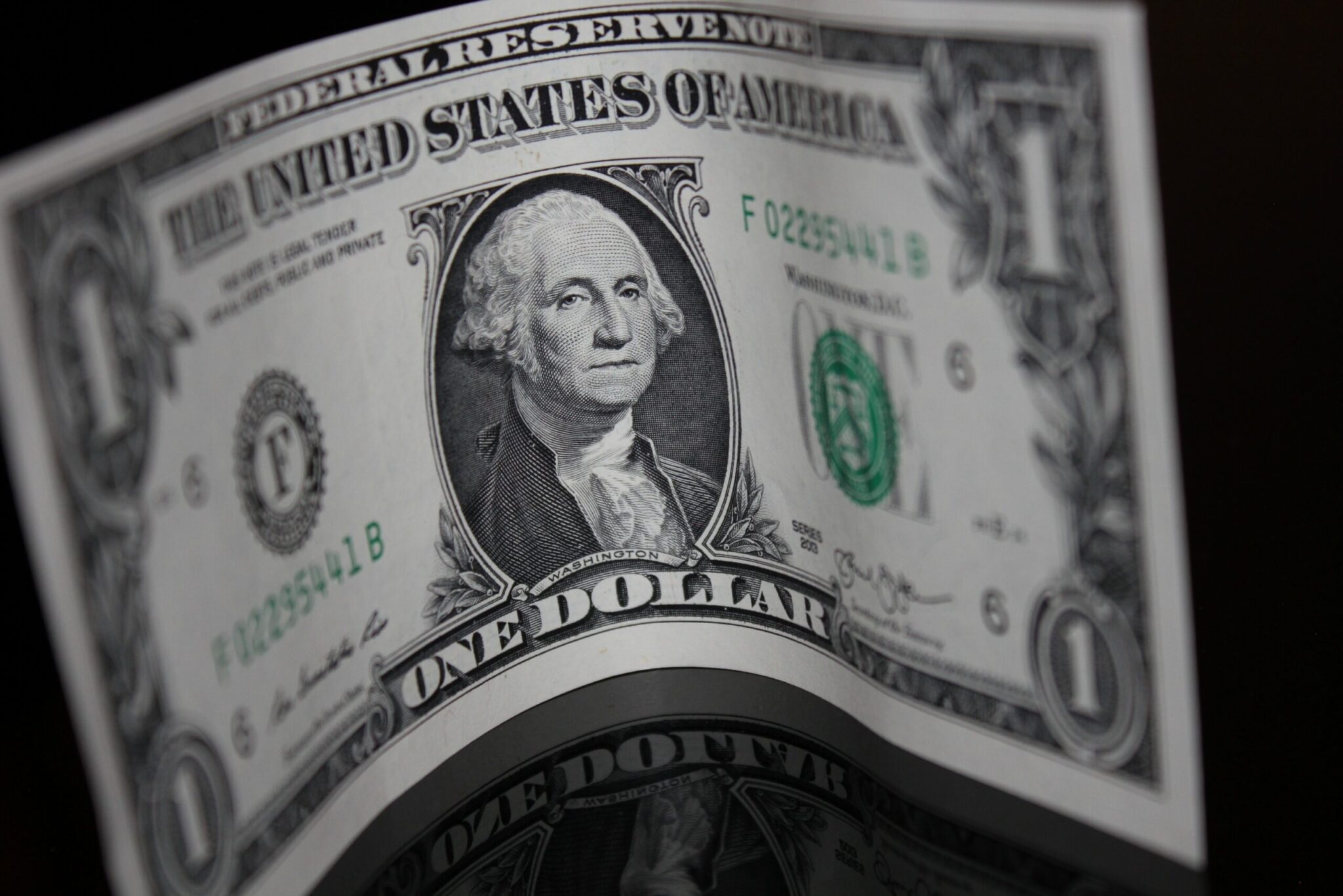 Tipo de cambio, dólar estadounidense, peso mexicano, Banco de México, economía, finanzas, inversiones.