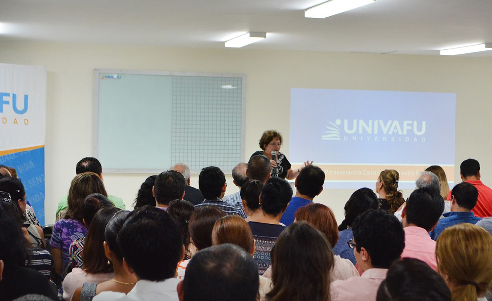 Sonia Comboni, Pedagogía intercultural