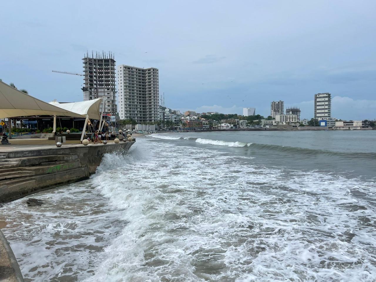 Mazatlán, ayuntamiento de Mazatlán, Oleaje