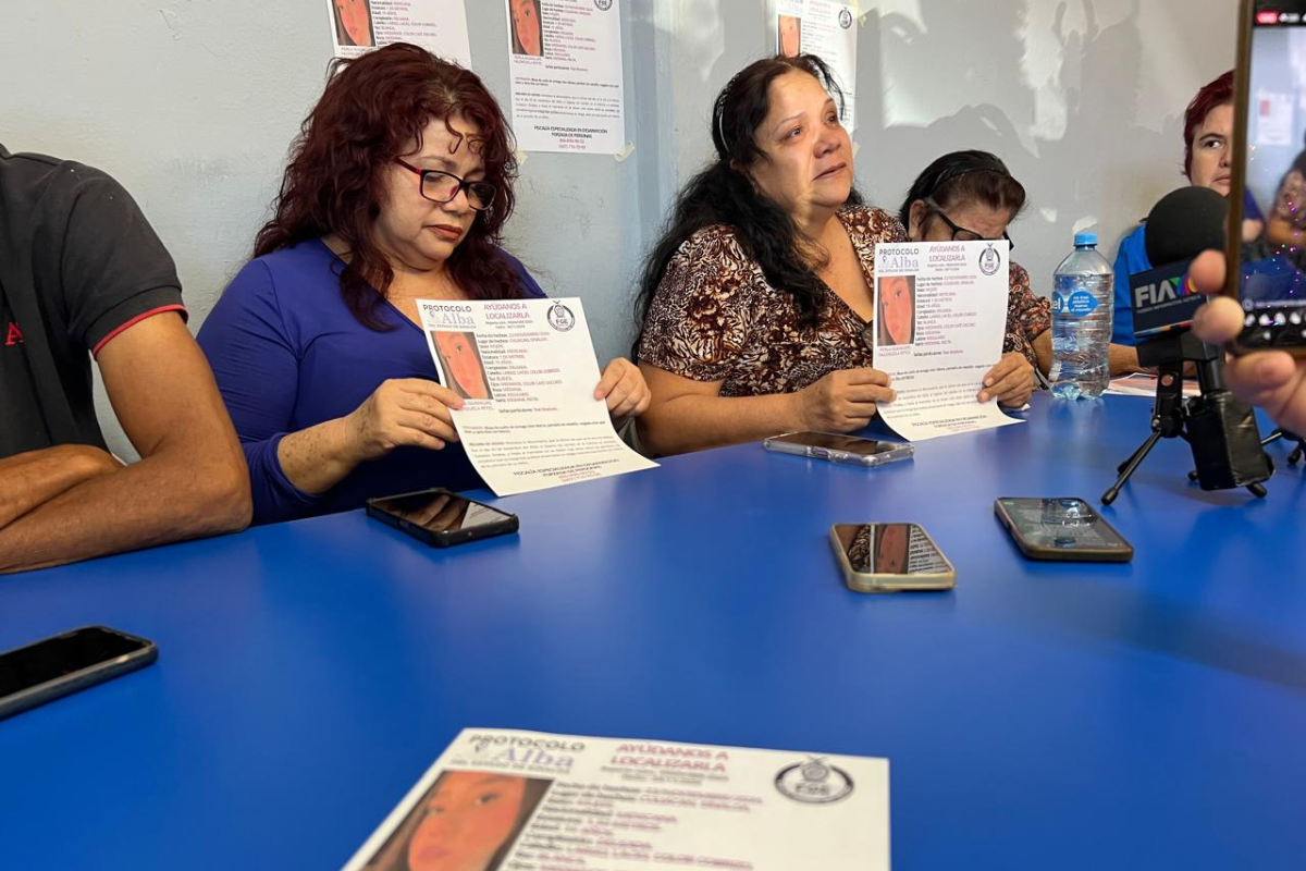 Atienden a familia de Perla, joven desaparecida en Culiacán.