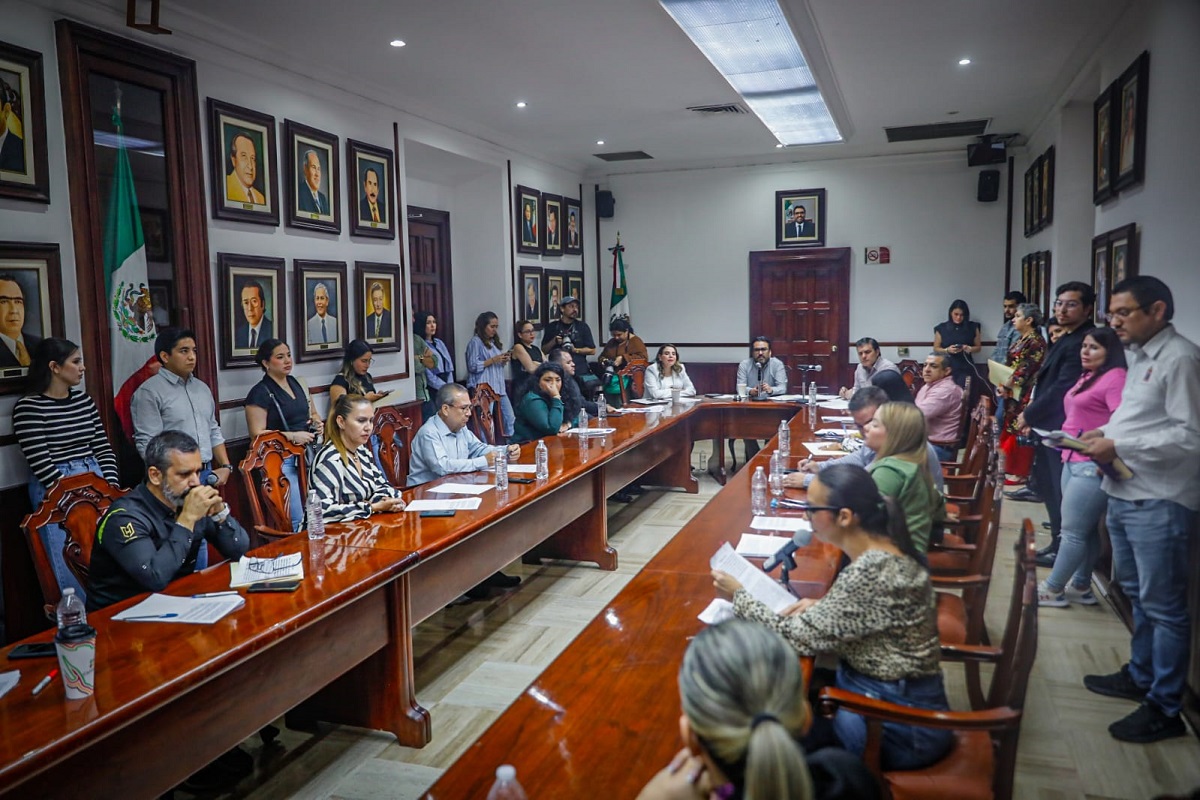 Tras semanas de protestas vecinales, el alcalde Juan de Dios Gámez y el Cabildo de Culiacán aprobaron conservar el uso de suelo de equipamiento urbano en diversas colonias