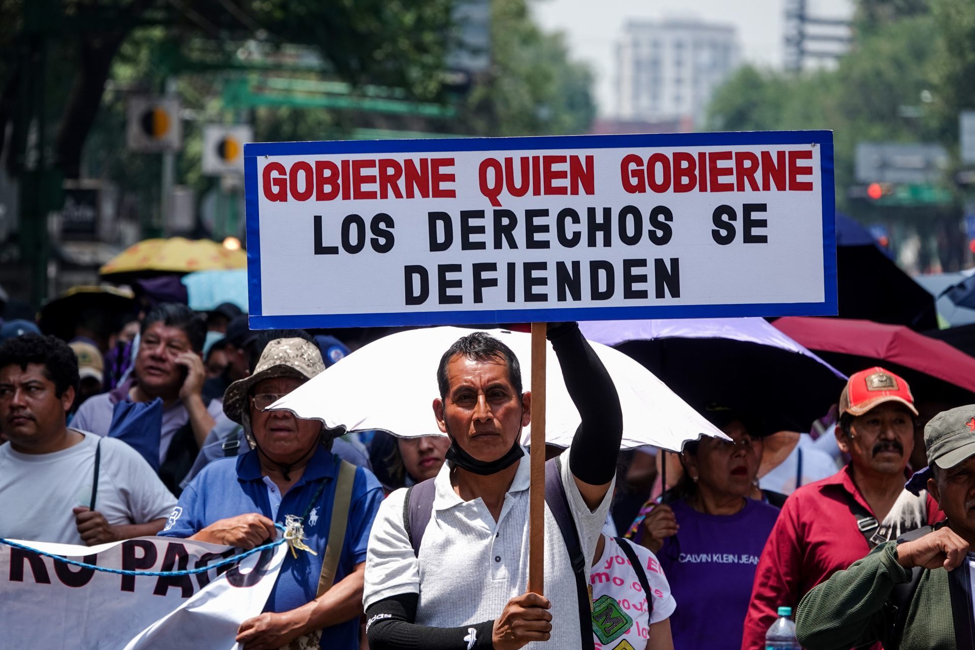 Marcha Sección 9 CNTE
