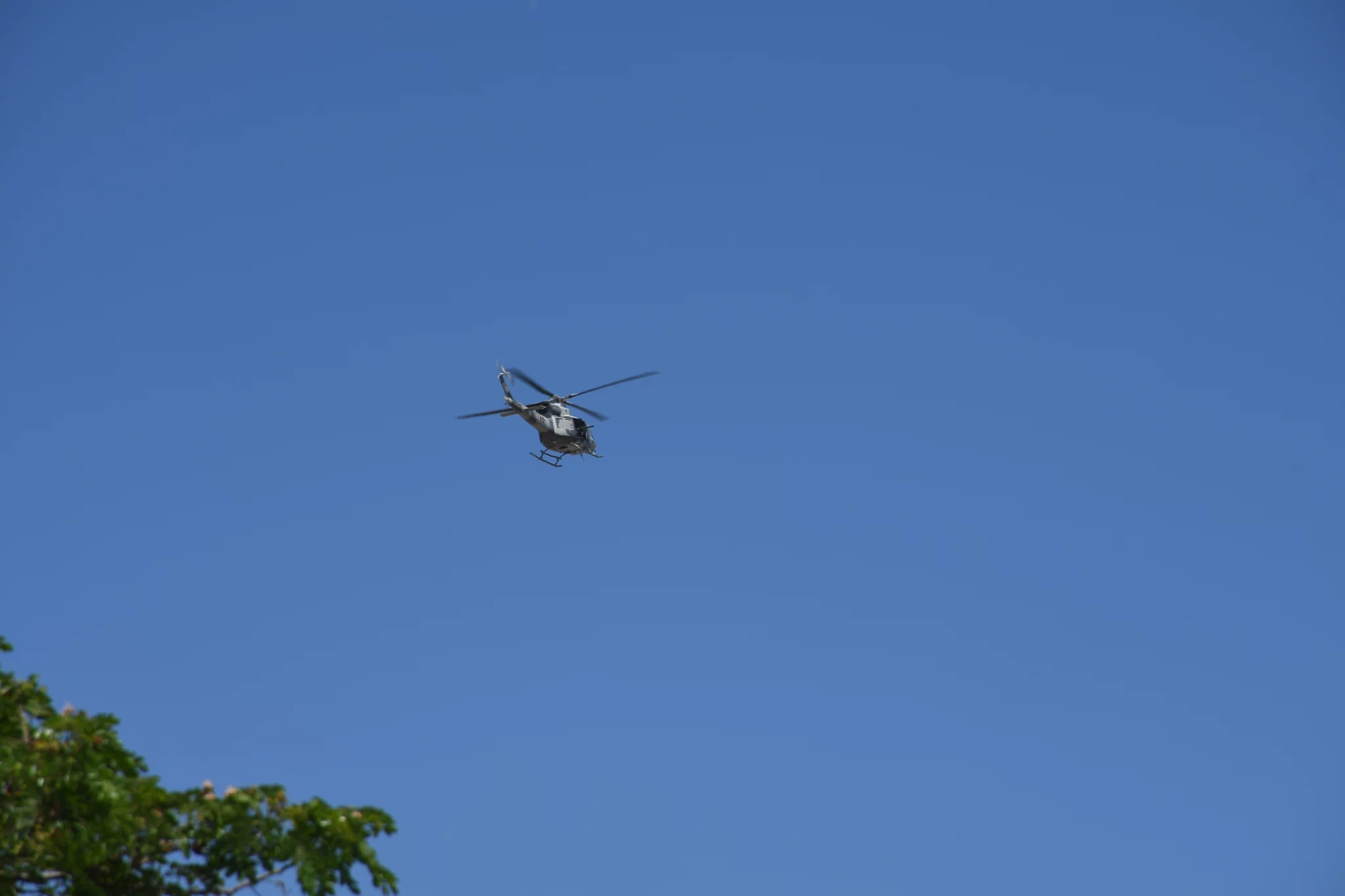Helicopteros sobrevolaban la zona.