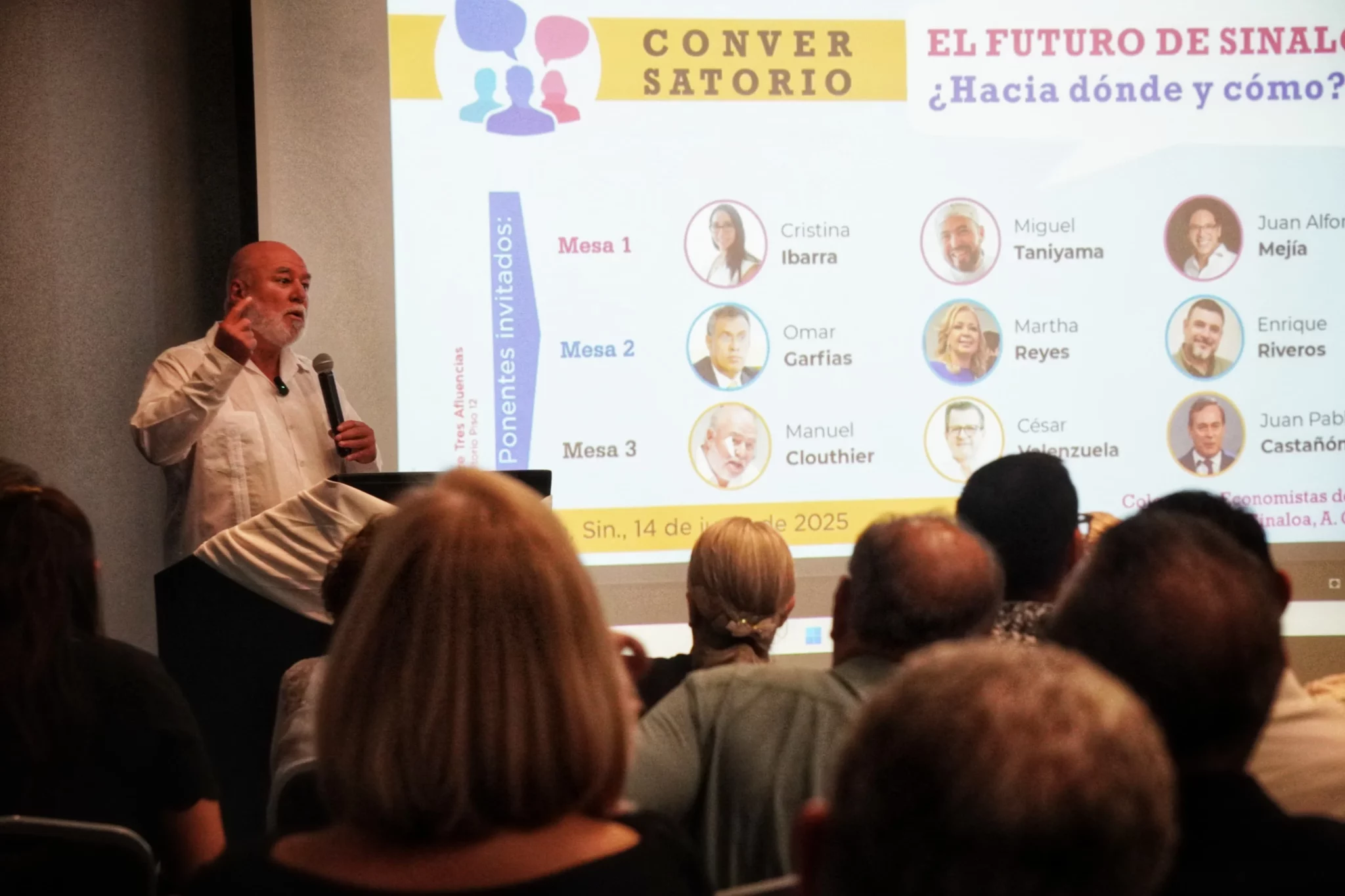 Manuel Clouthier - Conversatorio Colegio de Economistas (2)