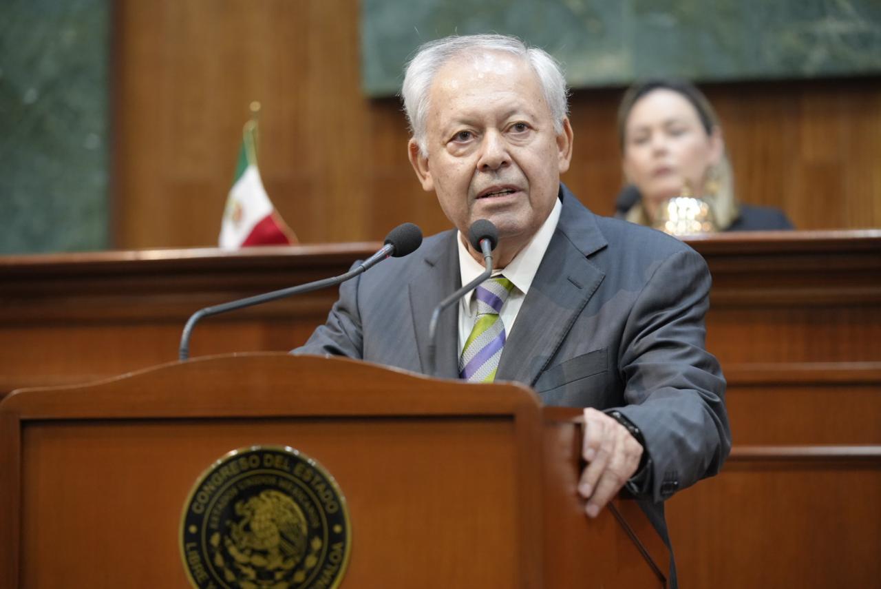 antonio-burgueño