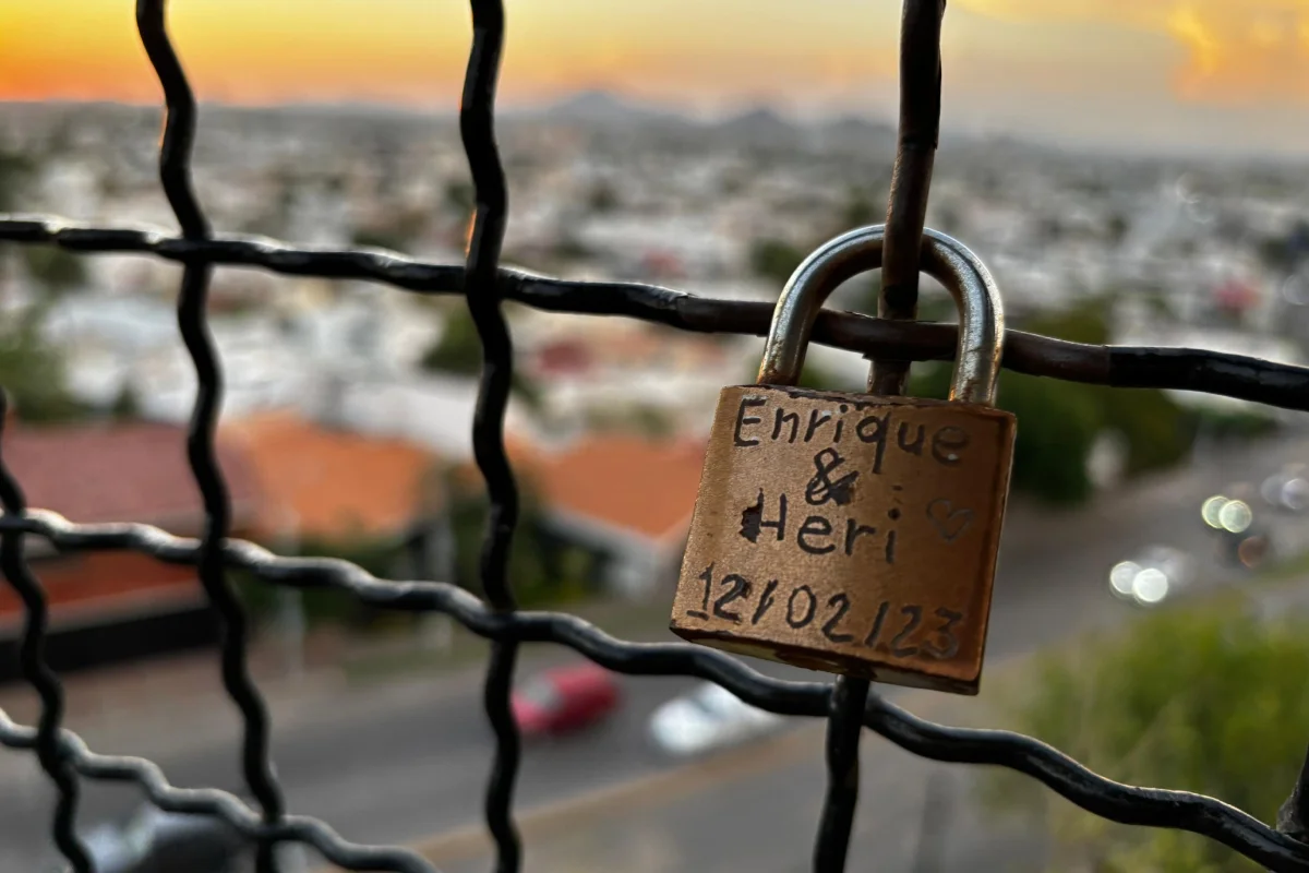 candados de amor en La Lomita