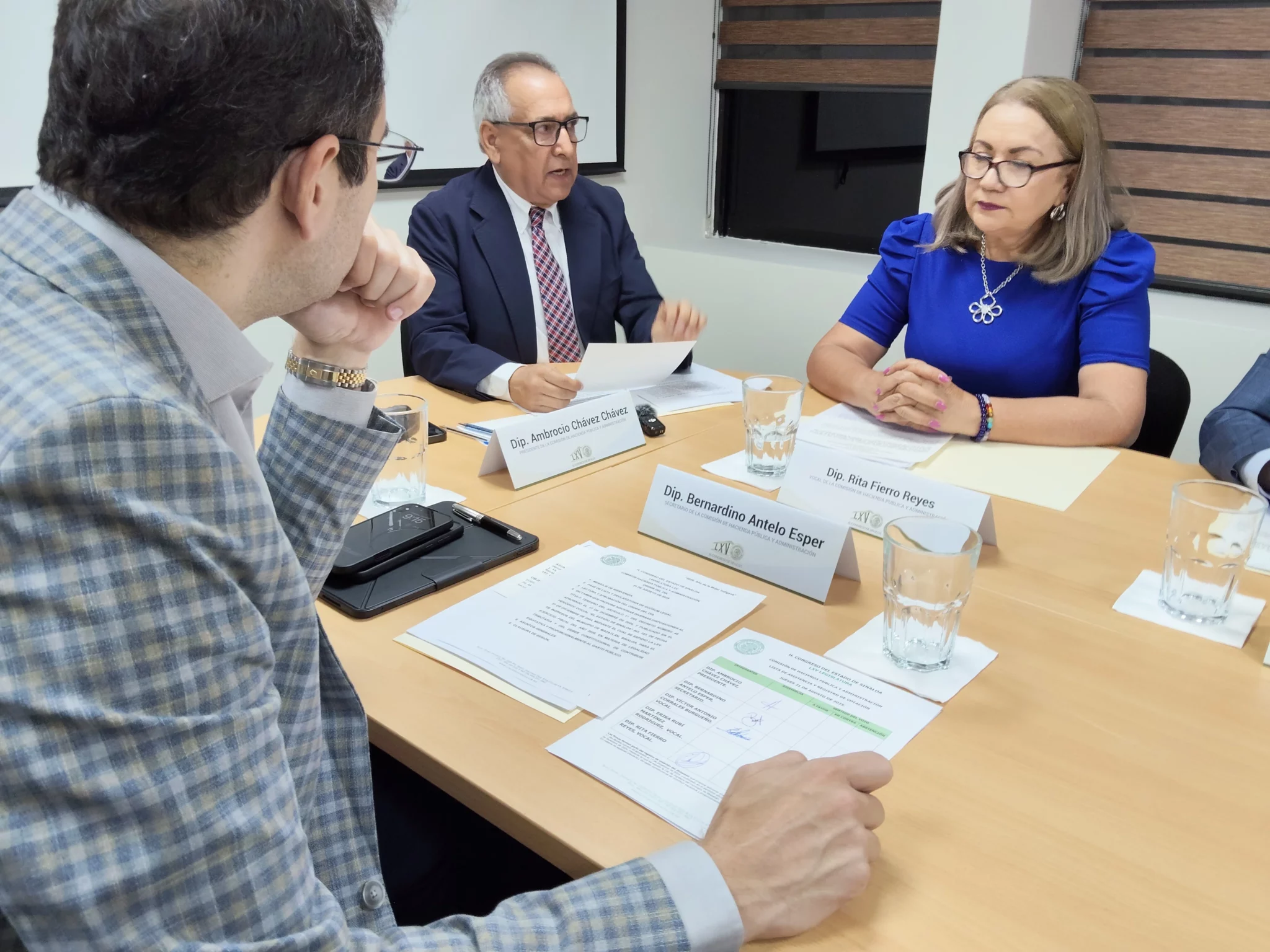 Reunión comisión de hacienda del congreso de Sinaloa