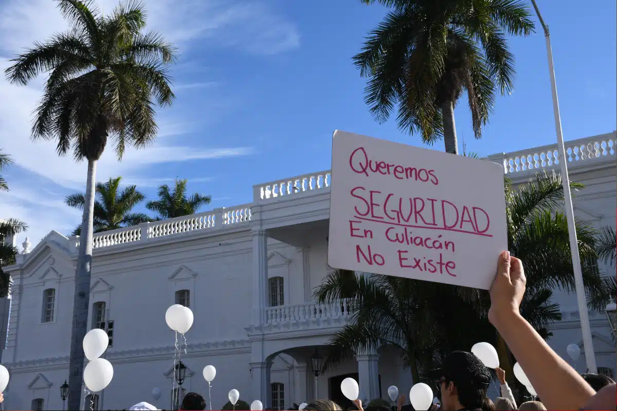 Sociedad civil, sector privado y ahora la Iglesia católica en Culiacán convocan a una marcha pacífica para exigir el fin de la violencia en Sinaloa.