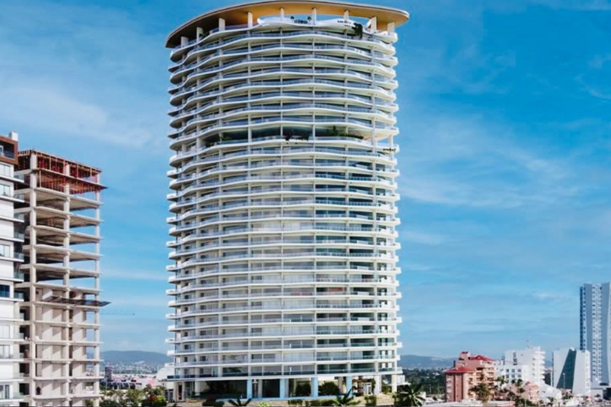 En Mazatlán, solo 84 desarrollos inmobiliarios cuentan con licencia vigente para comercialización, mientras decenas de torres ofertan preventas sin cumplir con la normativa urbana.