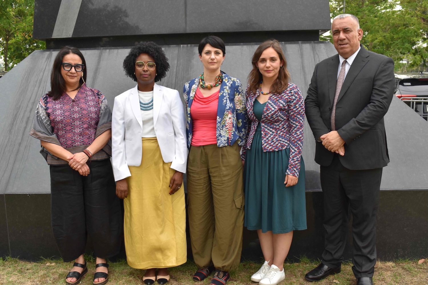De izq. a der., los integrantes del WGEID: Ana Lorena Delgadillo, de México; Aua Balde, de Guinea Bissau; Gabriella Citroni, de Italia; Grażyna Baranowska, de Polonia, y Mohammed Al-Obaidi, de Iraq. (Tomado de www.ohchr.org).