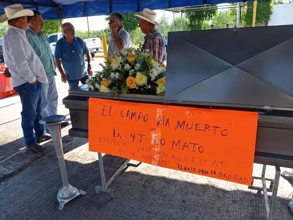 Tras tres días de protestas nacionales, los productores de Sinaloa continúan sin acuerdos con el Gobierno por el precio del maíz.