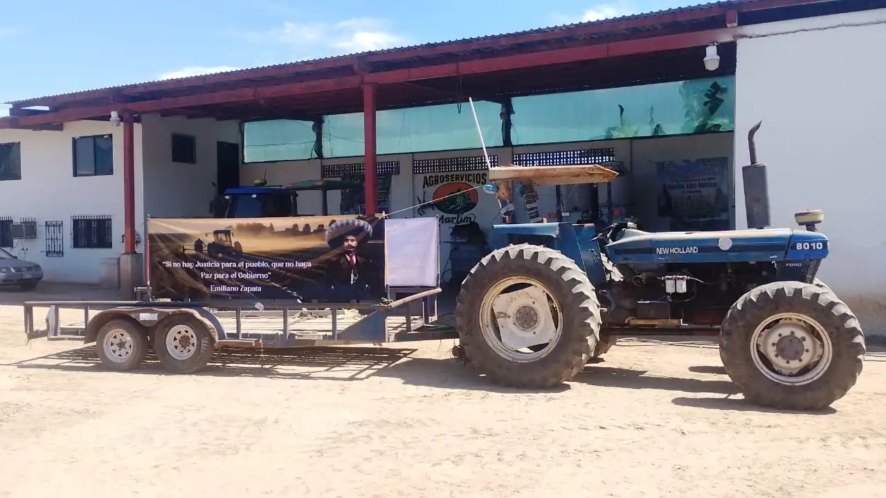 Campesinos de Sinaloa se suman a la protesta nacional que busca detener el paso en aduanas y exigir precios justos al productor de maíz.
