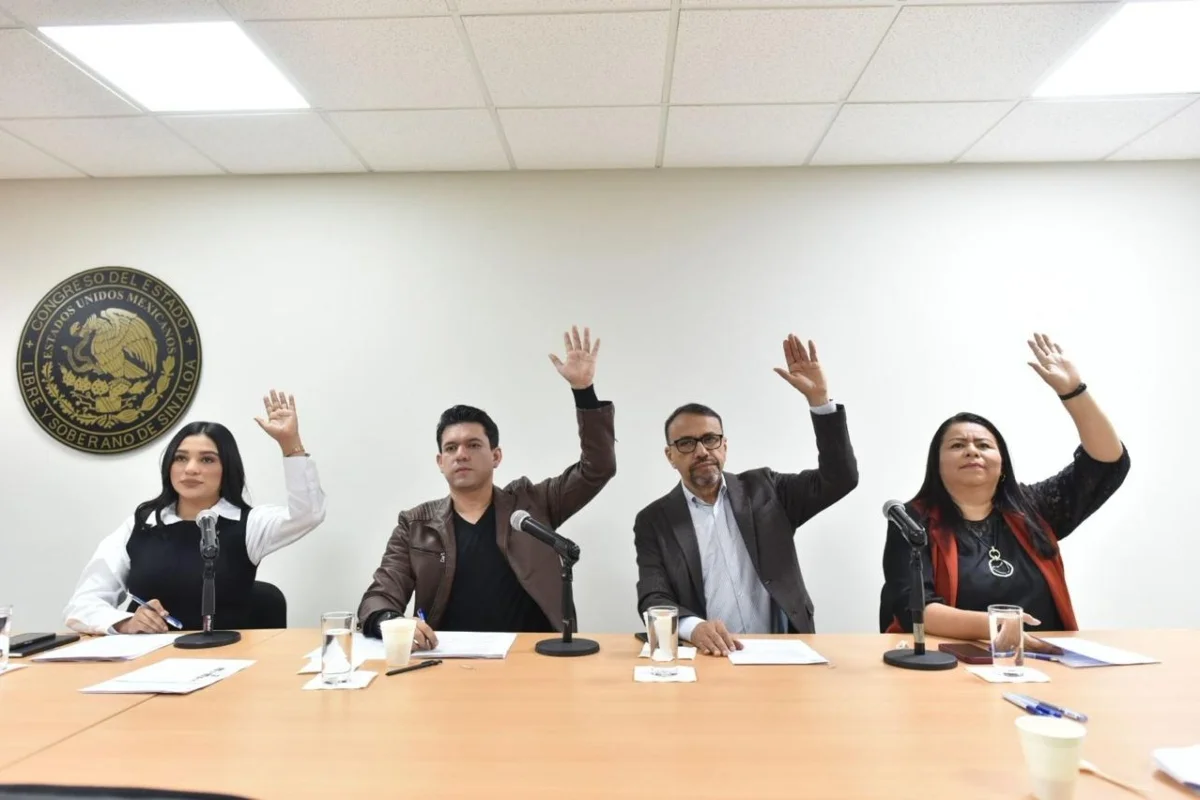 Avanzan iniciativas en el congreso de Sinaloa.