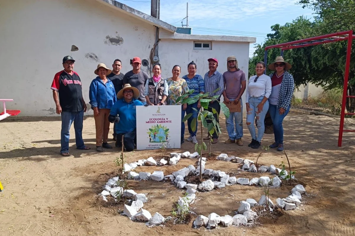 La jornada 16 de “Flor Nativa” incluyó pintura de juegos, creación de jardín para polinizadores y siembra de árboles.