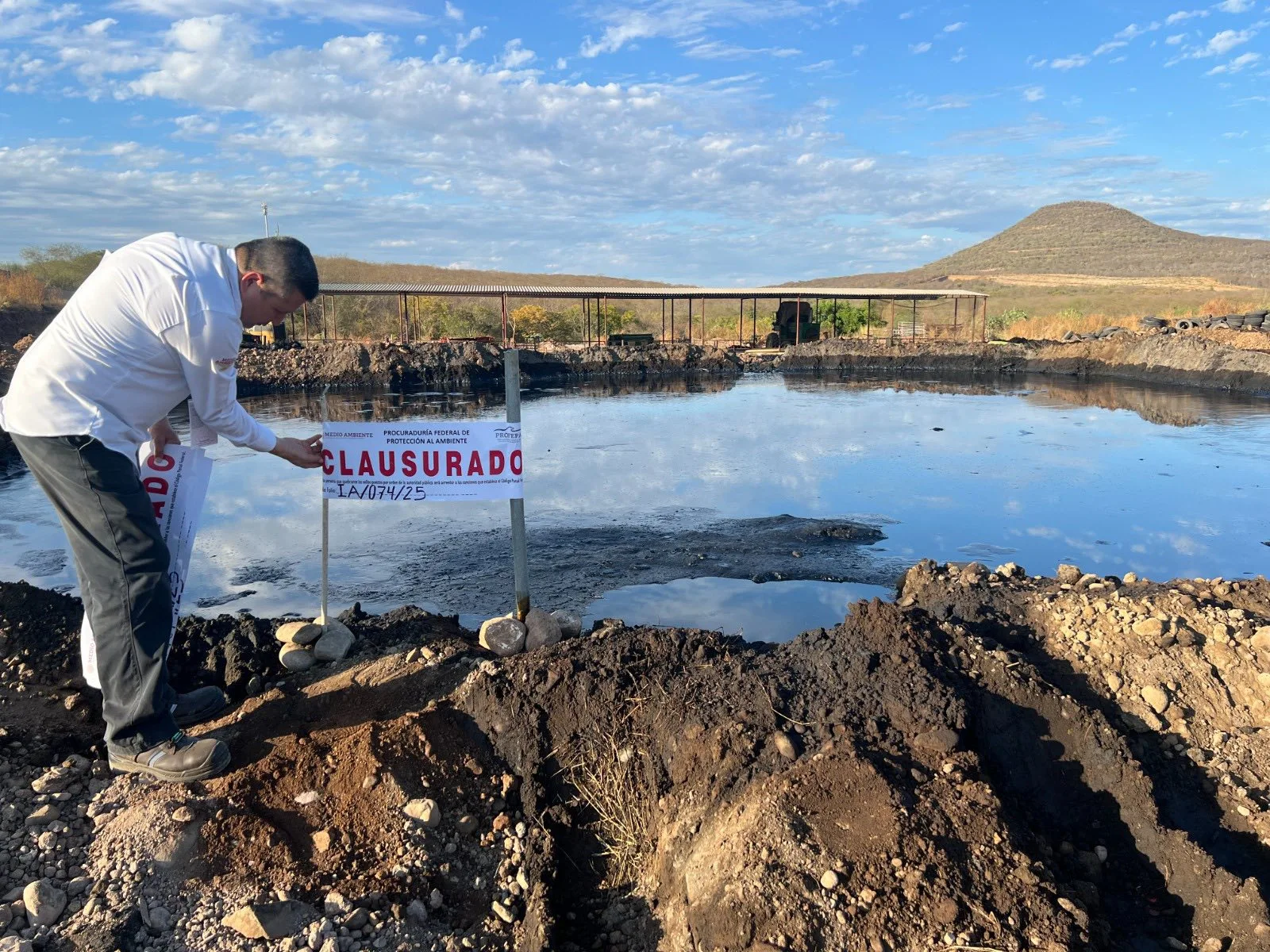 Profepa clausura empresa hidrocarburos en Culiacán.