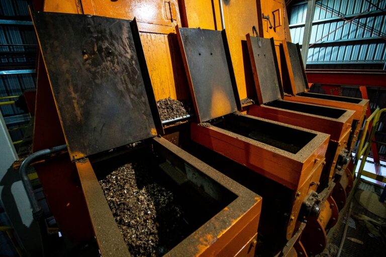 Las cáscaras de maní antes eran un desperdicio en Ticino. Ahora, son la materia principal para generar energía eléctrica. Foto: cortesía SGCT.