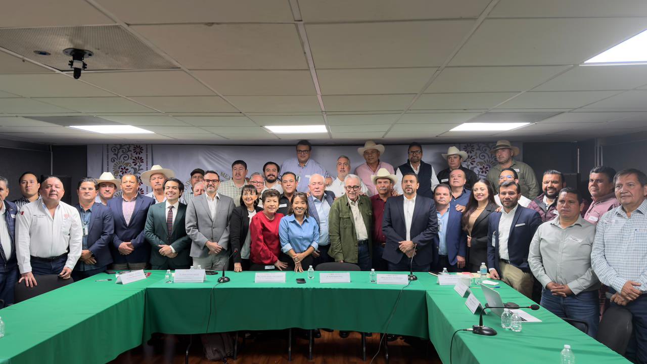 Rocha y agricultores