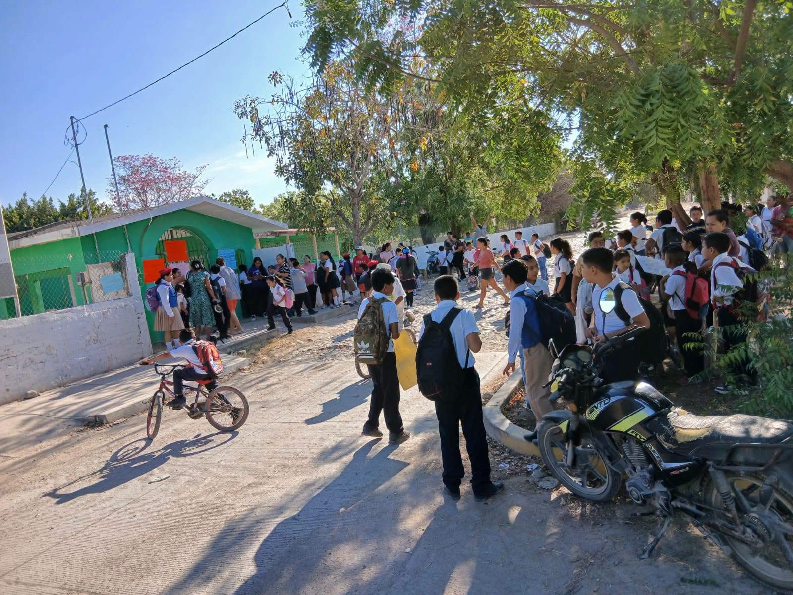 constitucion-manifestacion-escuela-escuinapa-la-campana