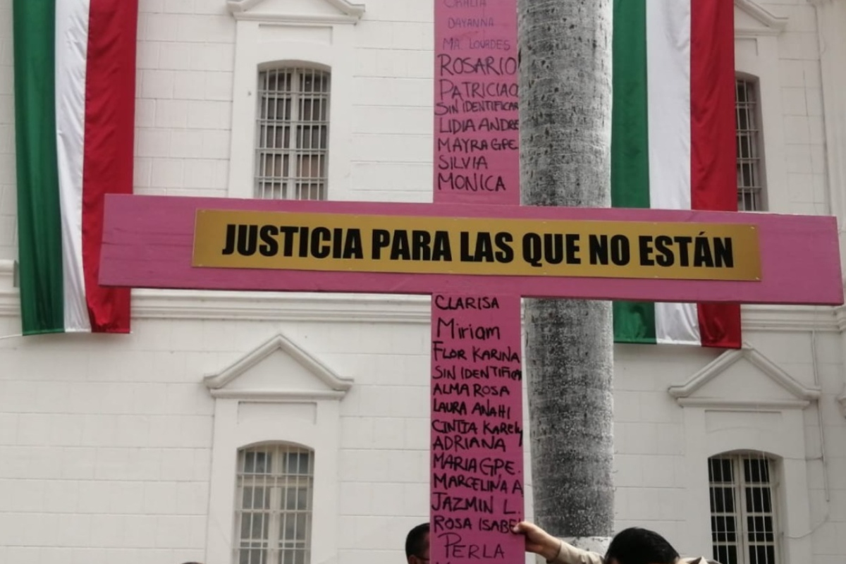 cruz-rosa-memorial-feminicidio-culiacán-sinaloa