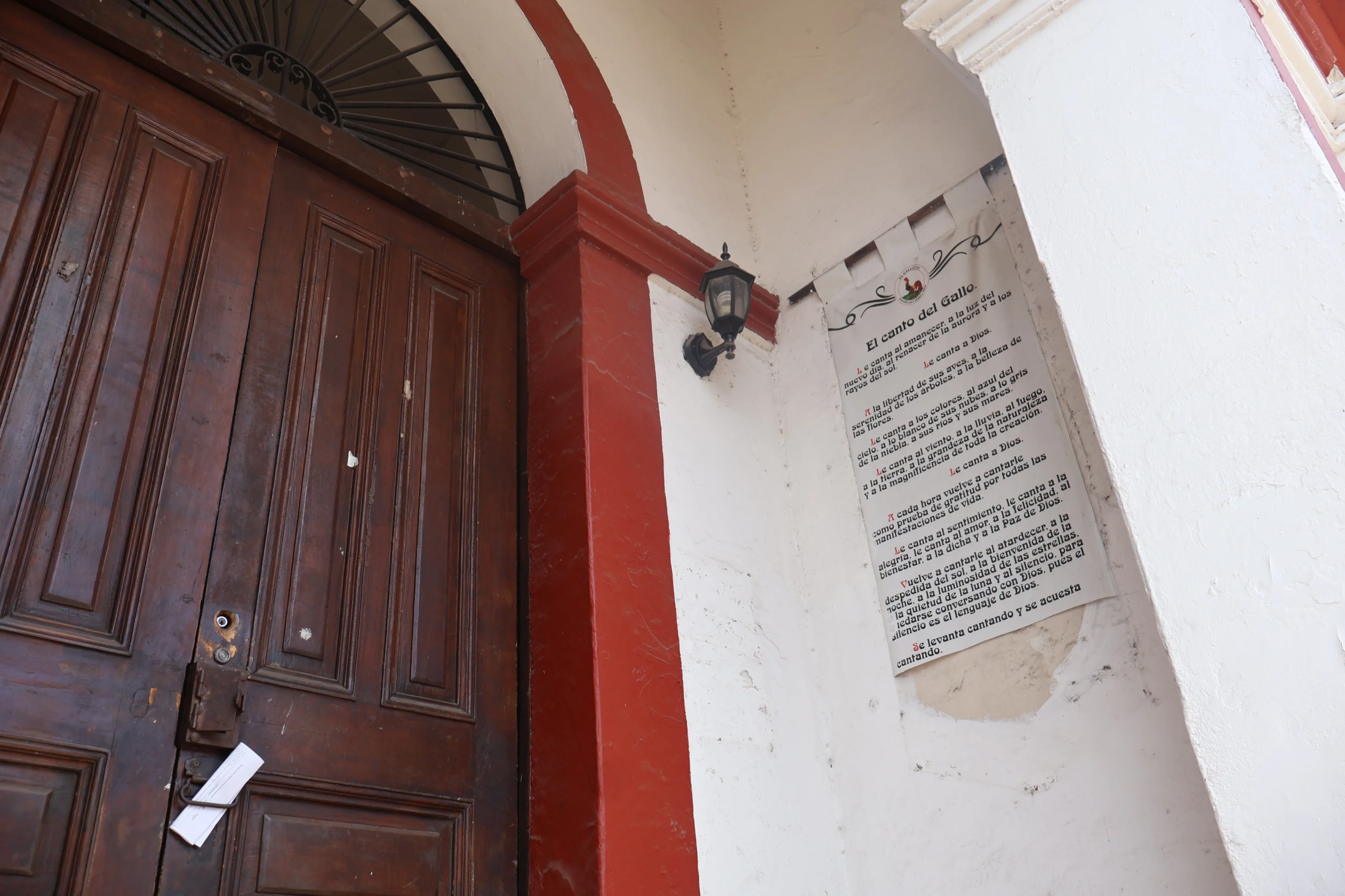Fachada de El Gallito