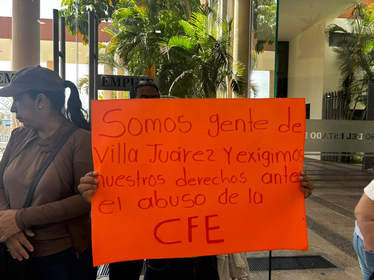 CFE-MANIFESTACION-CONGRESO-SINALOA