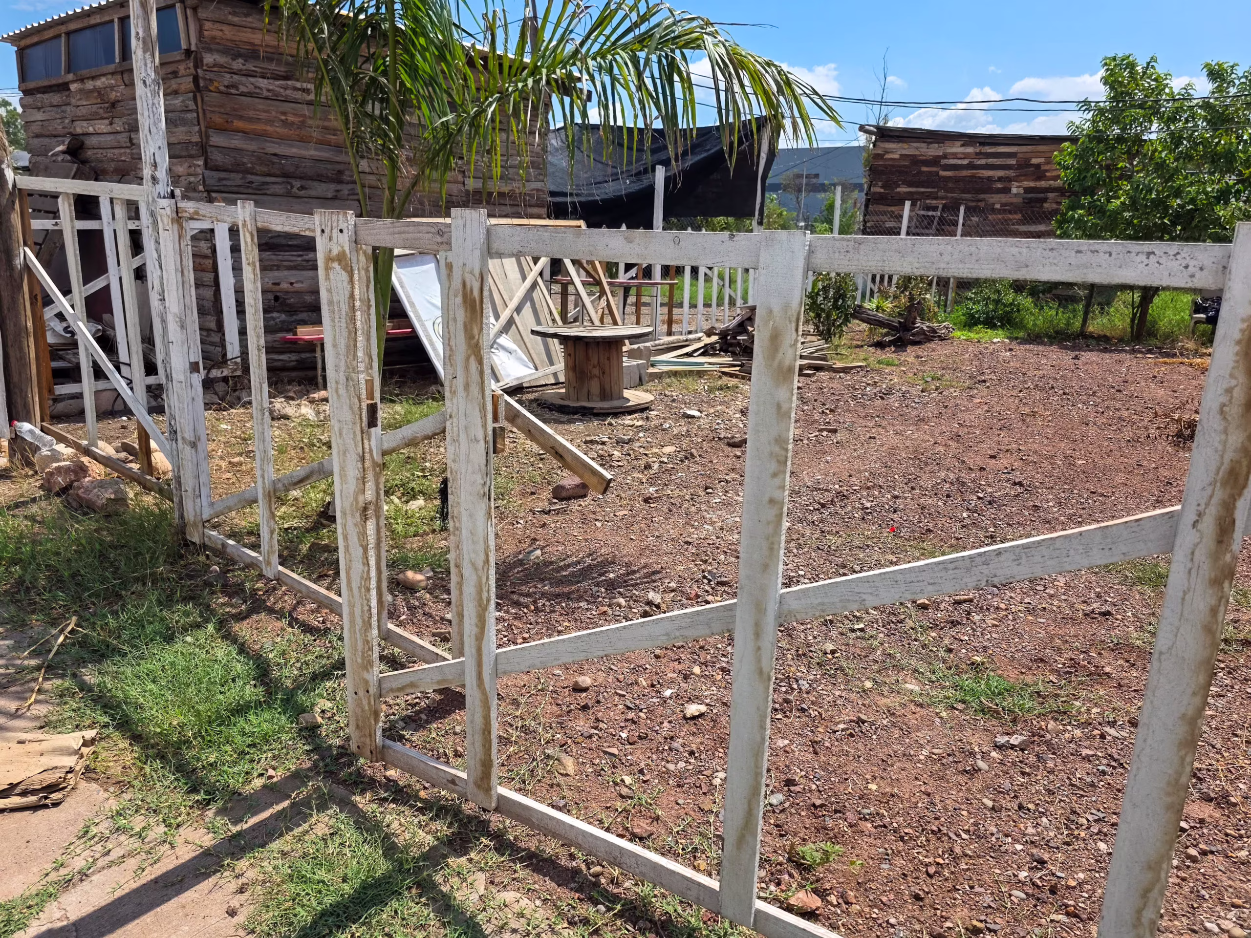 Predios vacíos en valles del cardenal